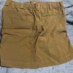 Duluth dry on the fly skort